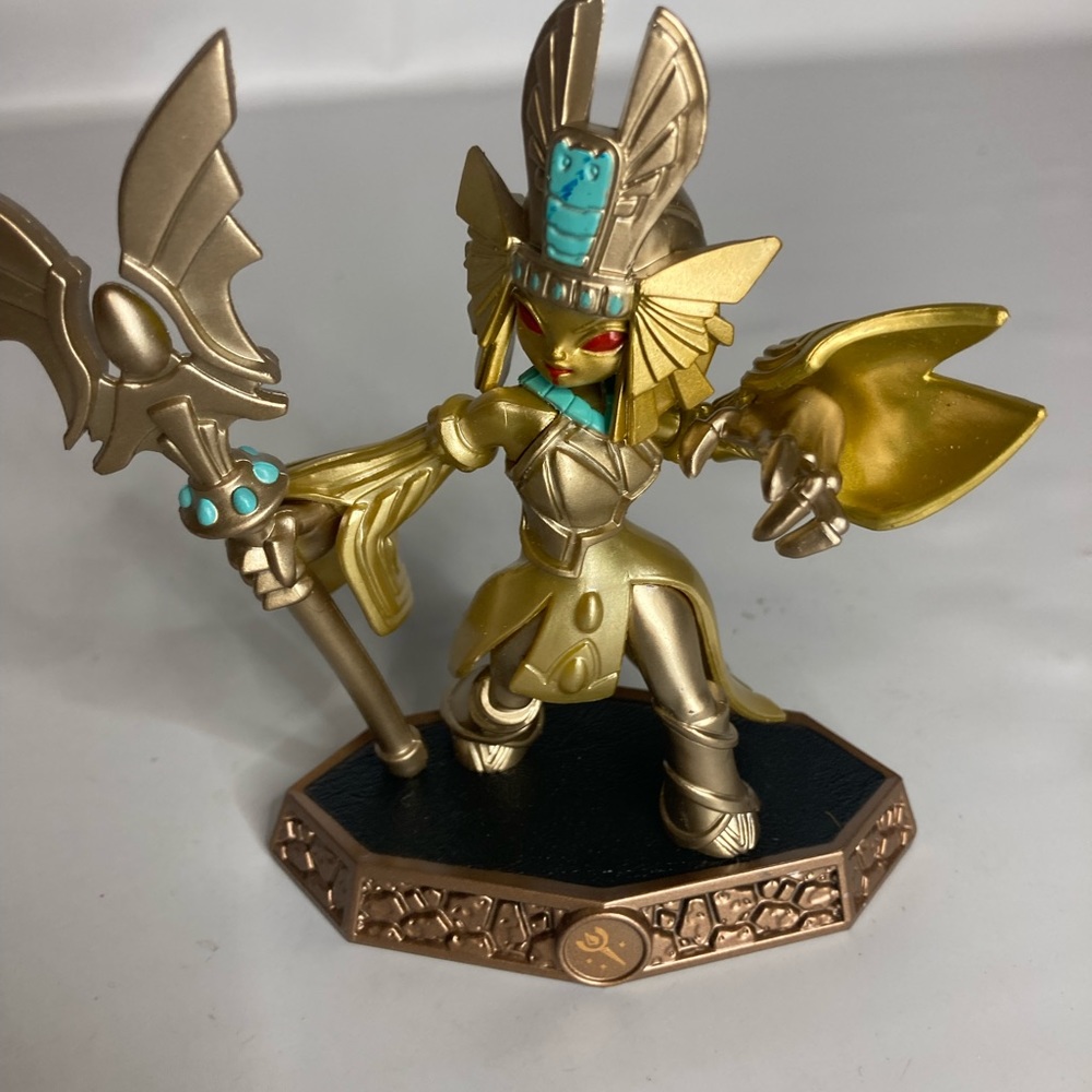 Skylanders Imaginator Golden Queen Sensei Figure